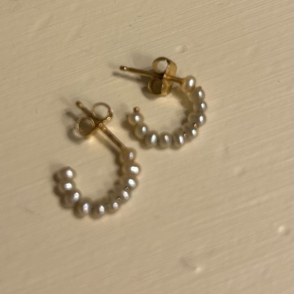 Catbird Elegant Gold and Cultured Pearl Hoop Huggie Earrings- solid 14k gold - Picture 7 of 7